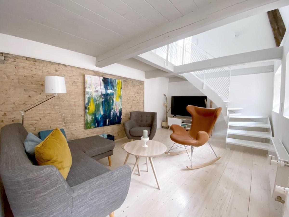 Grosse 73, Apartment